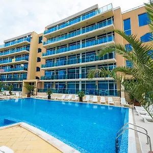 deluxe-apartments-gallery-2.sunnybeach-hotels.org/